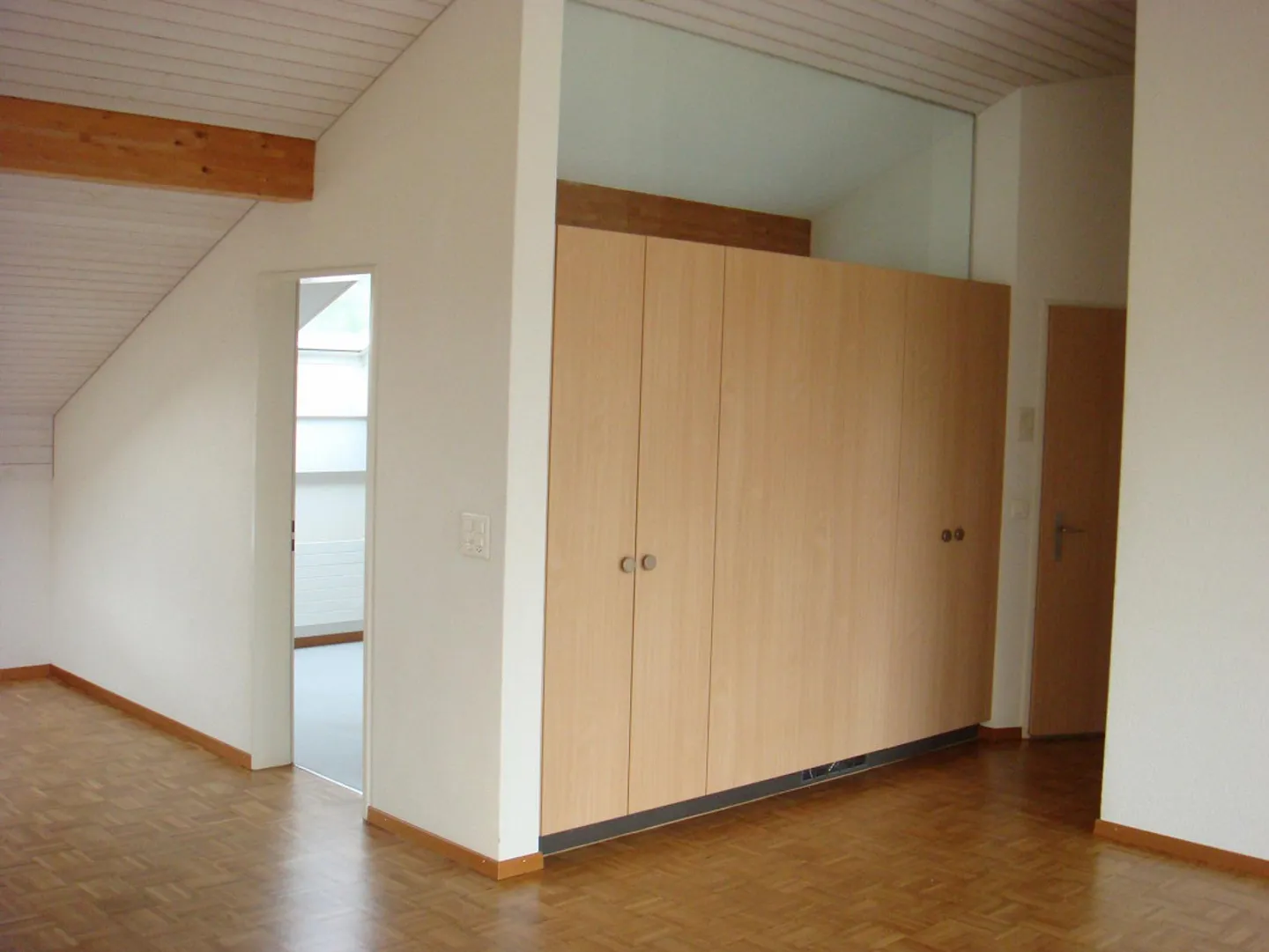 4 1/2 Room Apartment Attic - Photo 9 of 11