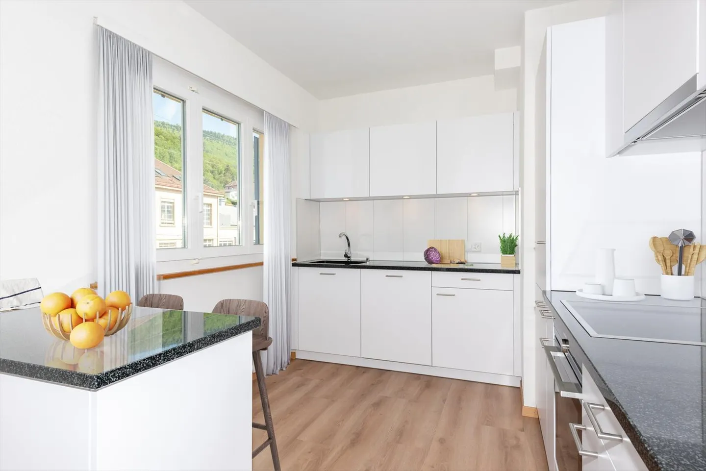 Appartement récemment rénové dans un quartier calme - Photo 1 sur 8