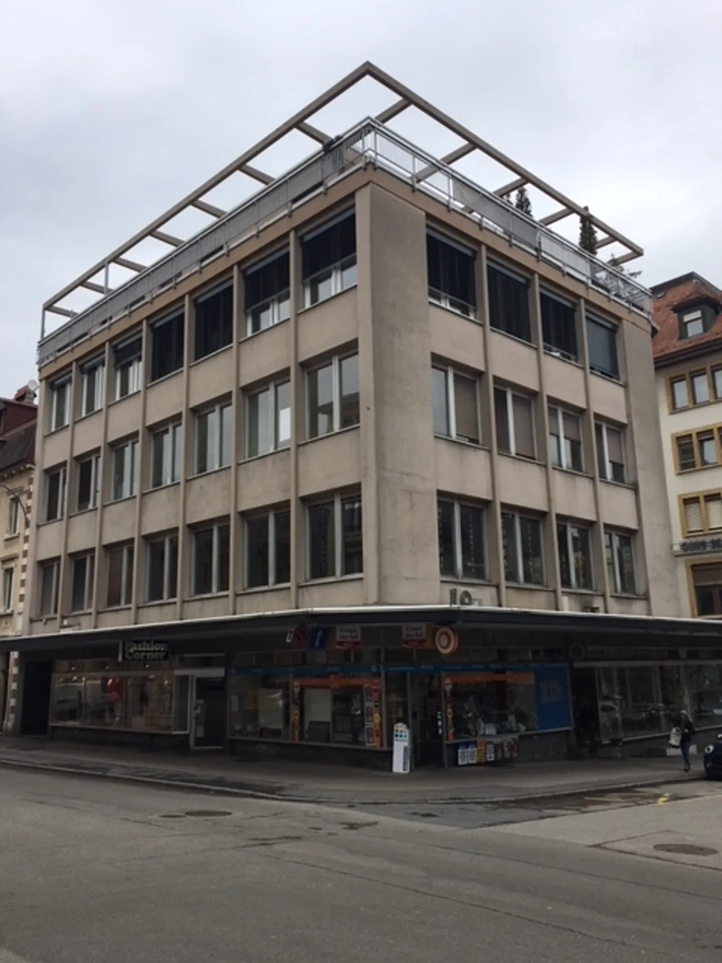 Commercial for rent - Photo 1 of 1