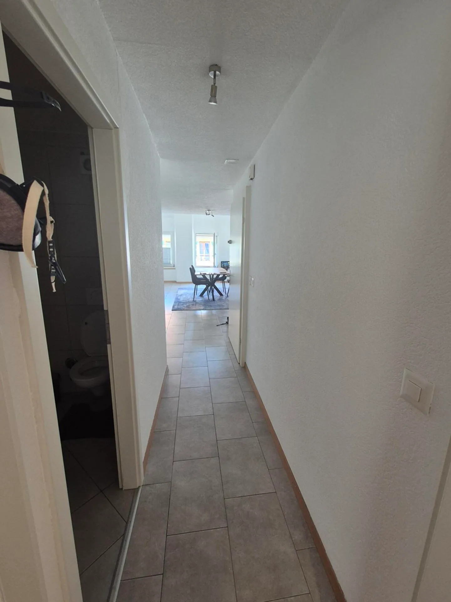 Appartement Duplex Charmant à Orbe - Photo 2 sur 6