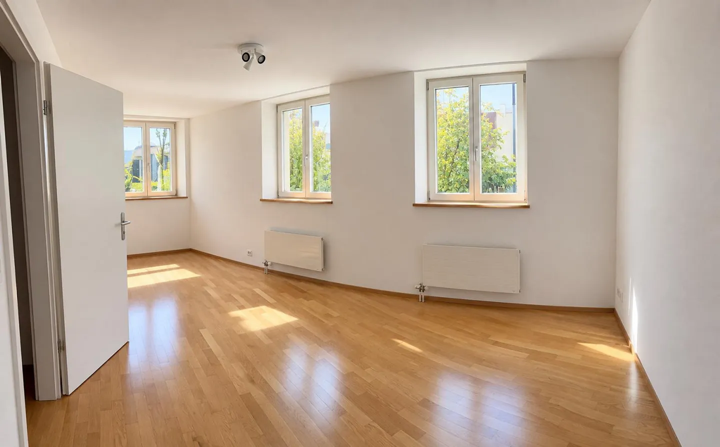 3-room apartment with garden seating area in the heart of Sissach - Photo 2 of 7