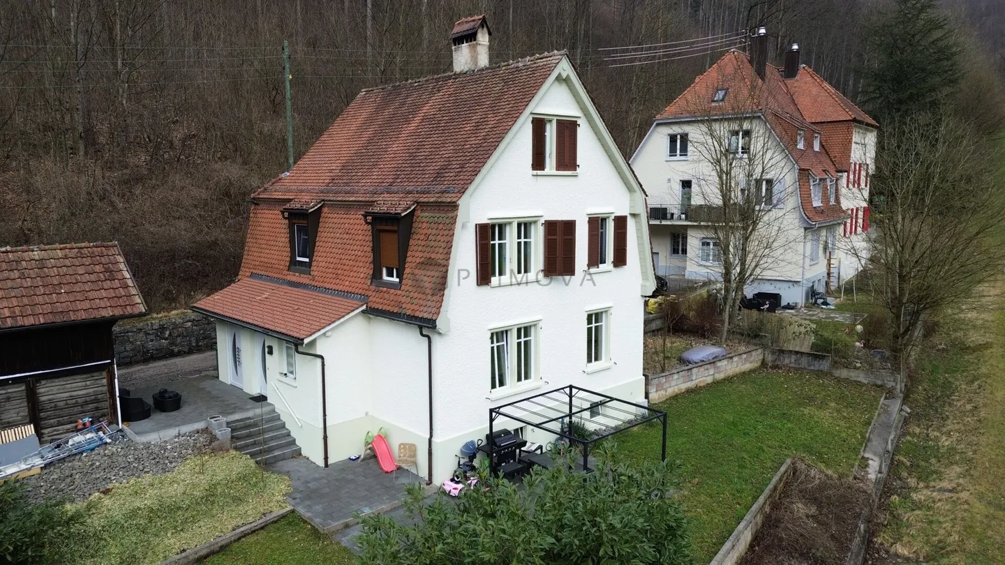 Mehrgenerationen aufgepasst - kernsaniertes Mehrfamilienhaus an ruhiger Waldrandlage - Foto 2 von 2
