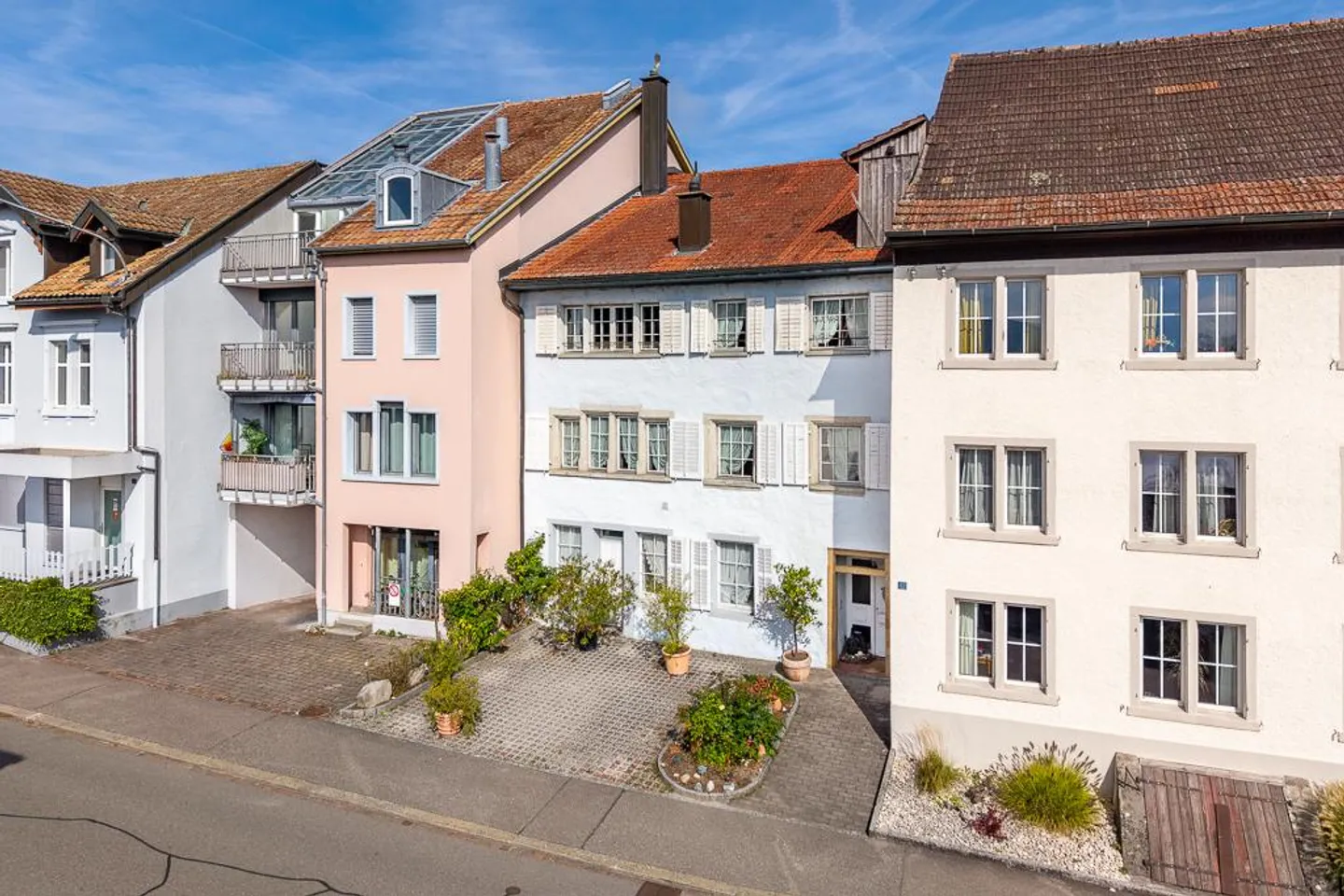 Leben, Arbeiten, Miteinander - Mehrgenerationenhaus - Foto 1 von 9