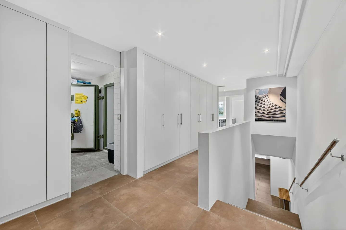 Terrace house with panoramic terrace / Living & working under one roof - Photo 10 of 14