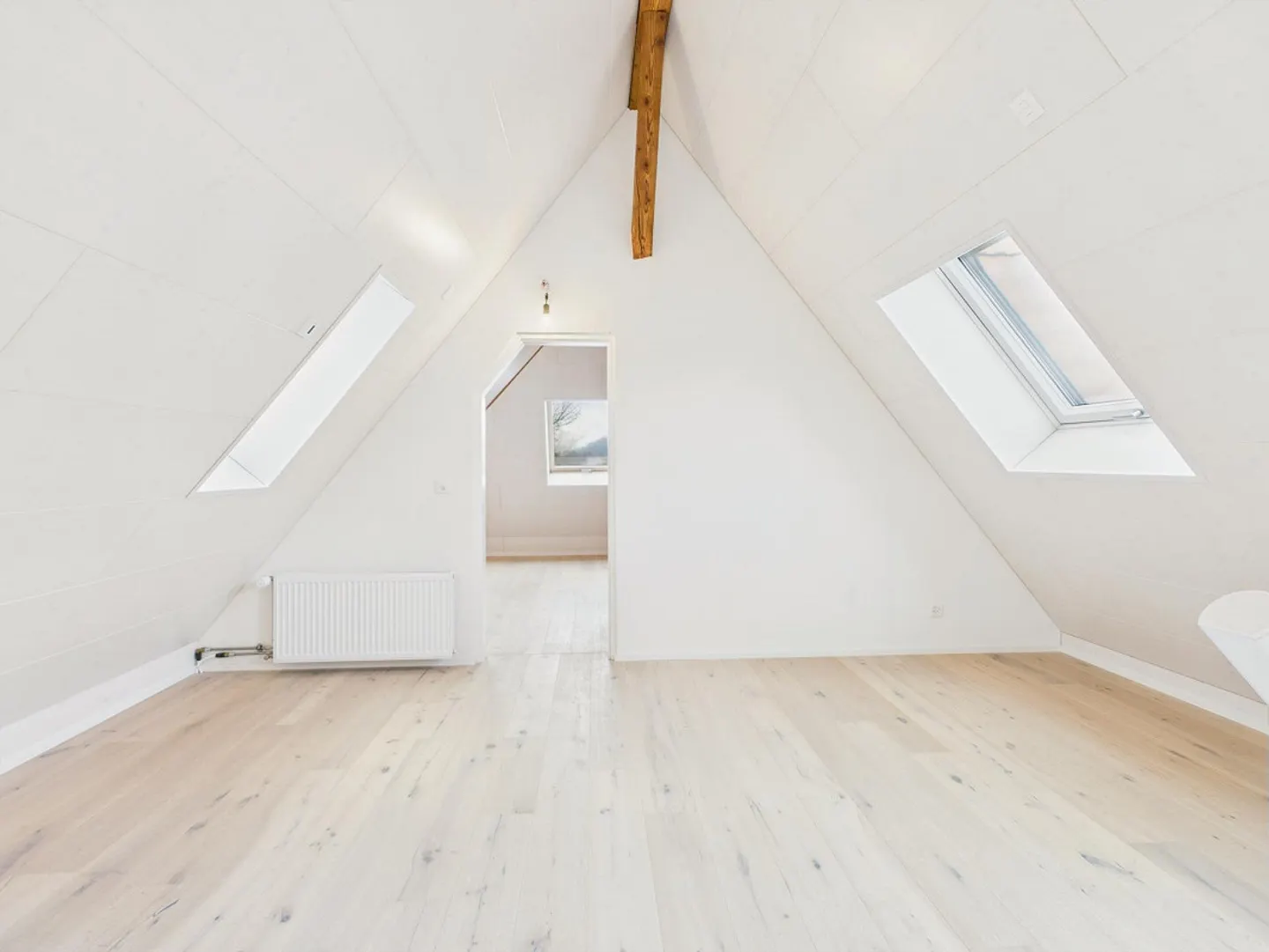 Exclusive 6.5-room maisonette apartment in Bettlach - First occupancy after renovation - Photo 9 of 15