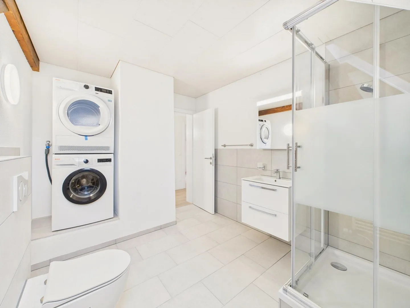 Exclusive 6.5-room maisonette apartment in Bettlach - First occupancy after renovation - Photo 12 of 15