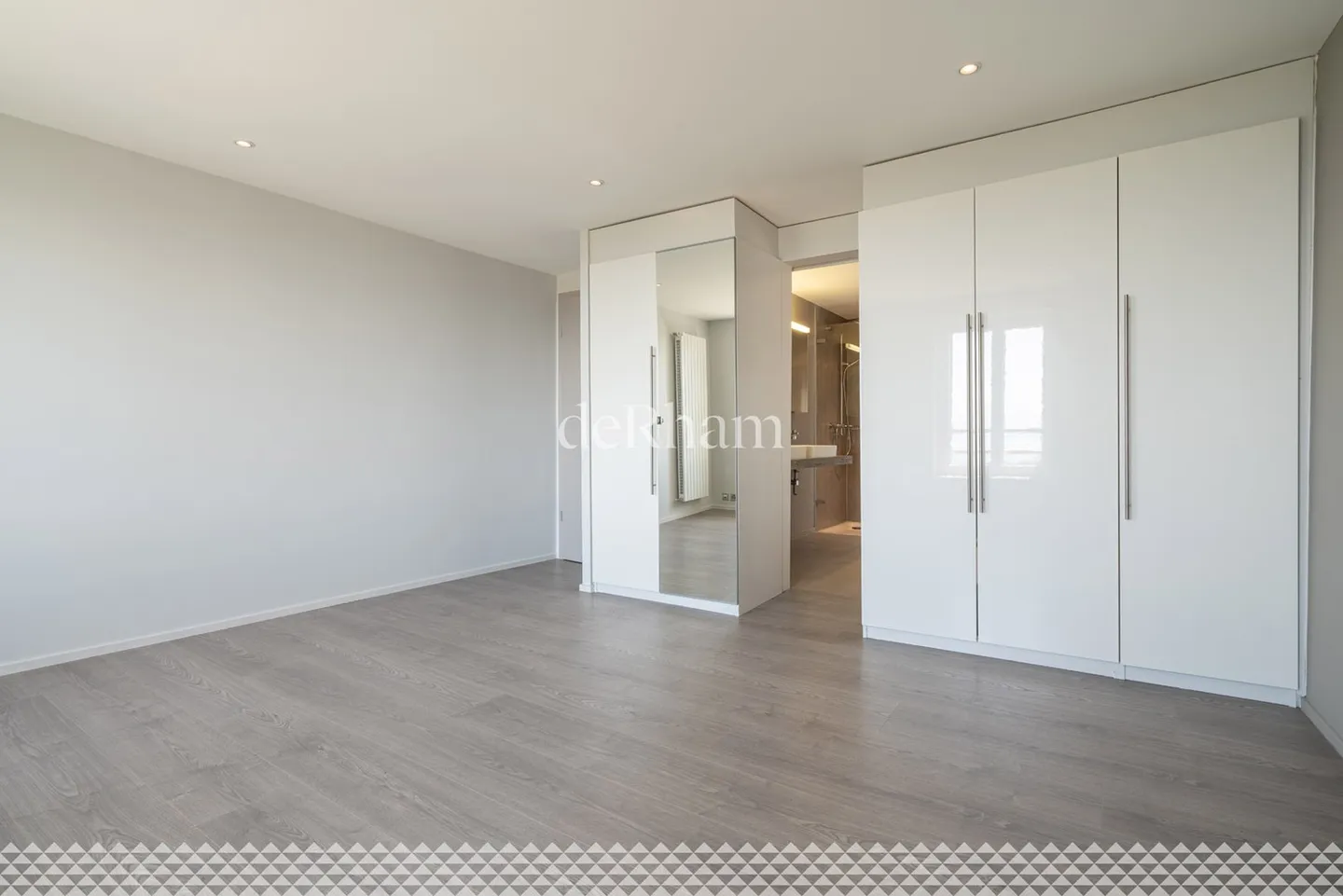 Villa individuell komplett renoviert, mit atemberaubendem Blick! - Foto 6 von 13