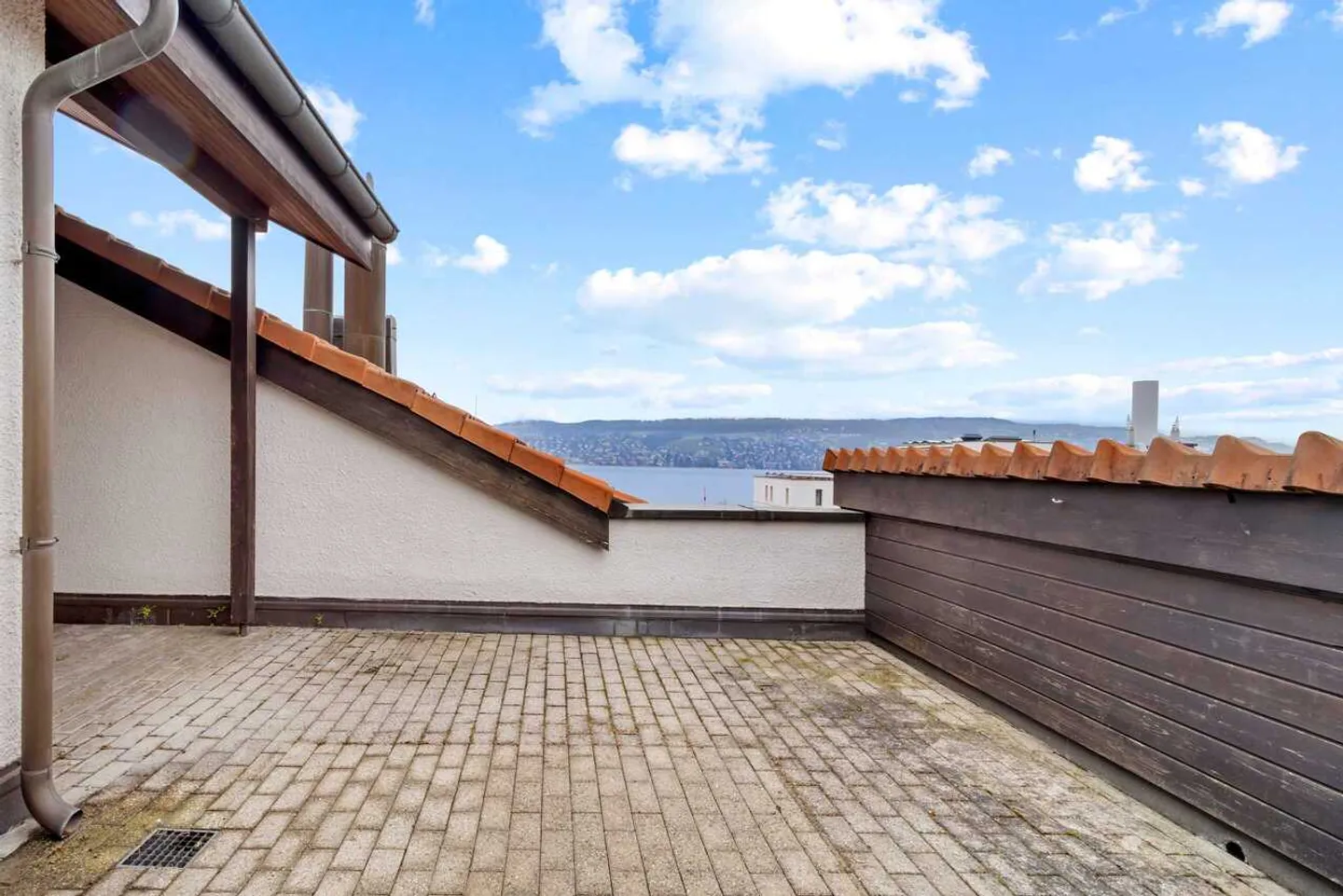 Vie spacieuse dans une maison de ville de 5½ pièces près du lac - Photo 11 sur 12