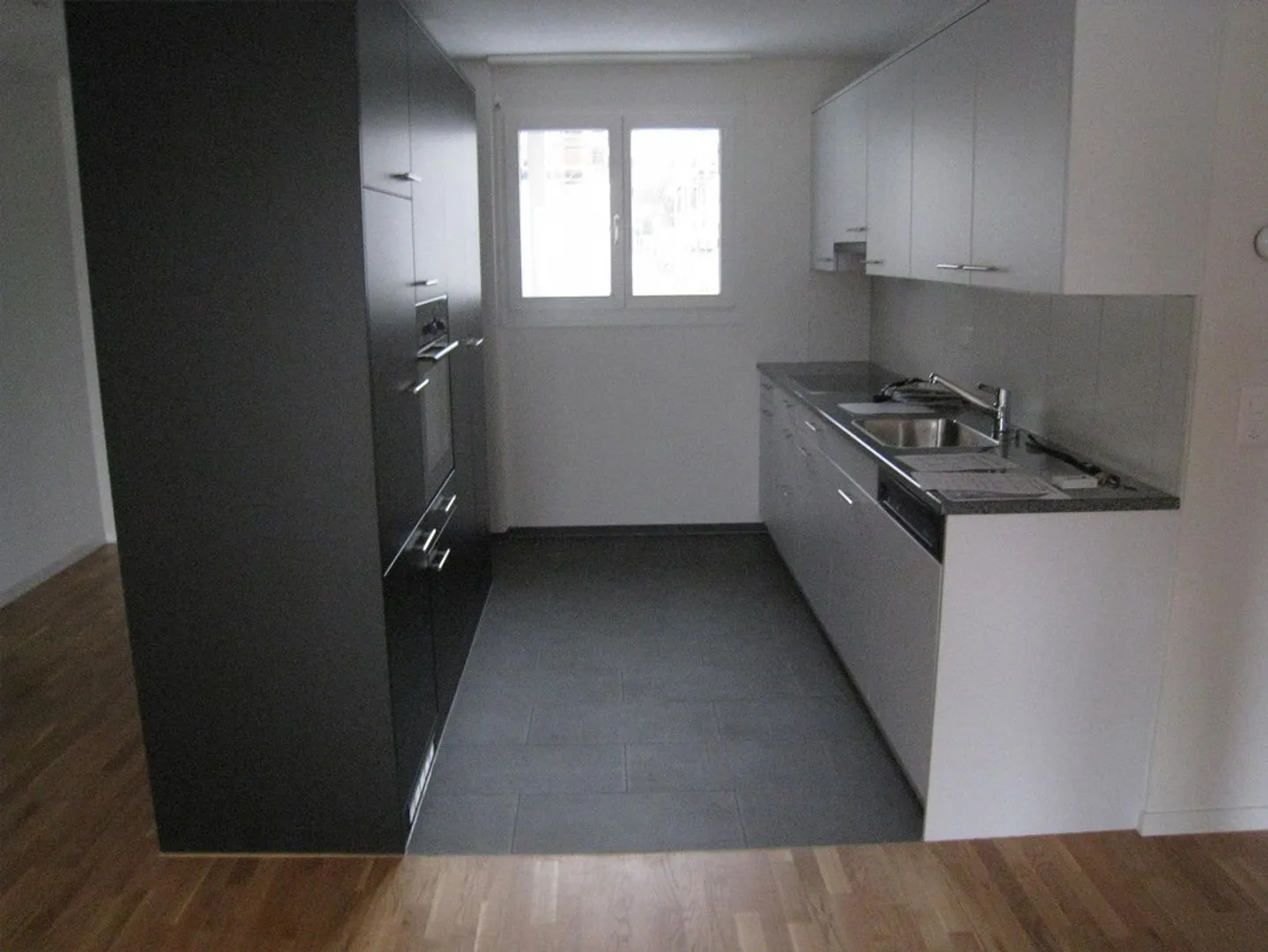Appartamento spazioso in un quartiere tranquillo - Foto 1 di 4