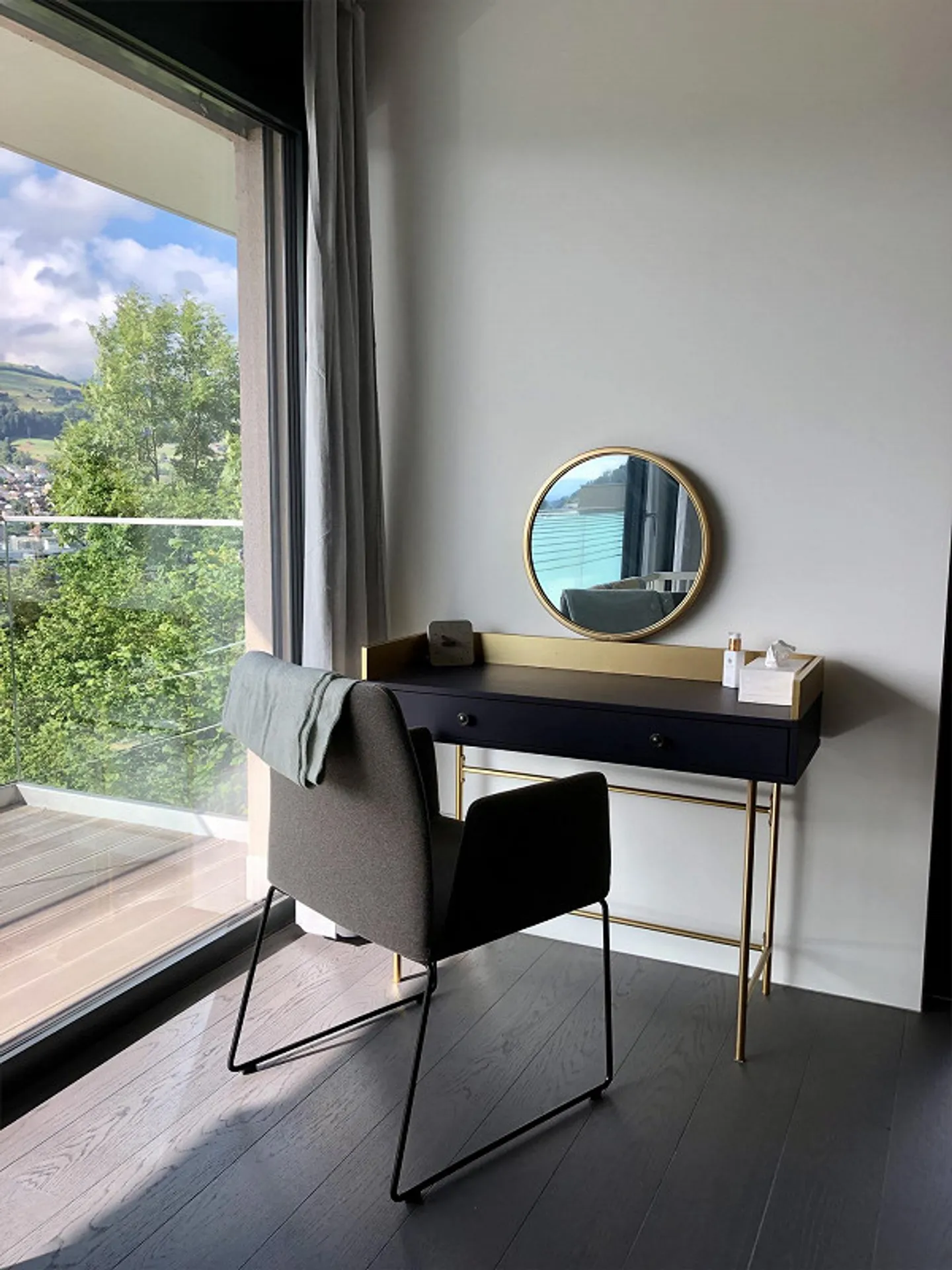 Appartement de terrasse luxueux avec vue dégagée. - Photo 2 sur 15