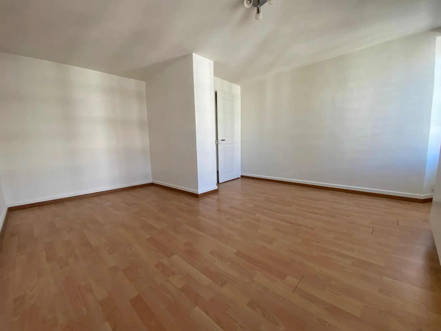 Charmante appartement 3 pièces sur la Bernstrasse 65 - Photo 1 sur 7