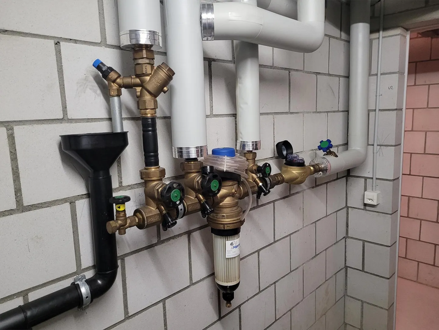 3 condominiums - Photo 7 of 13