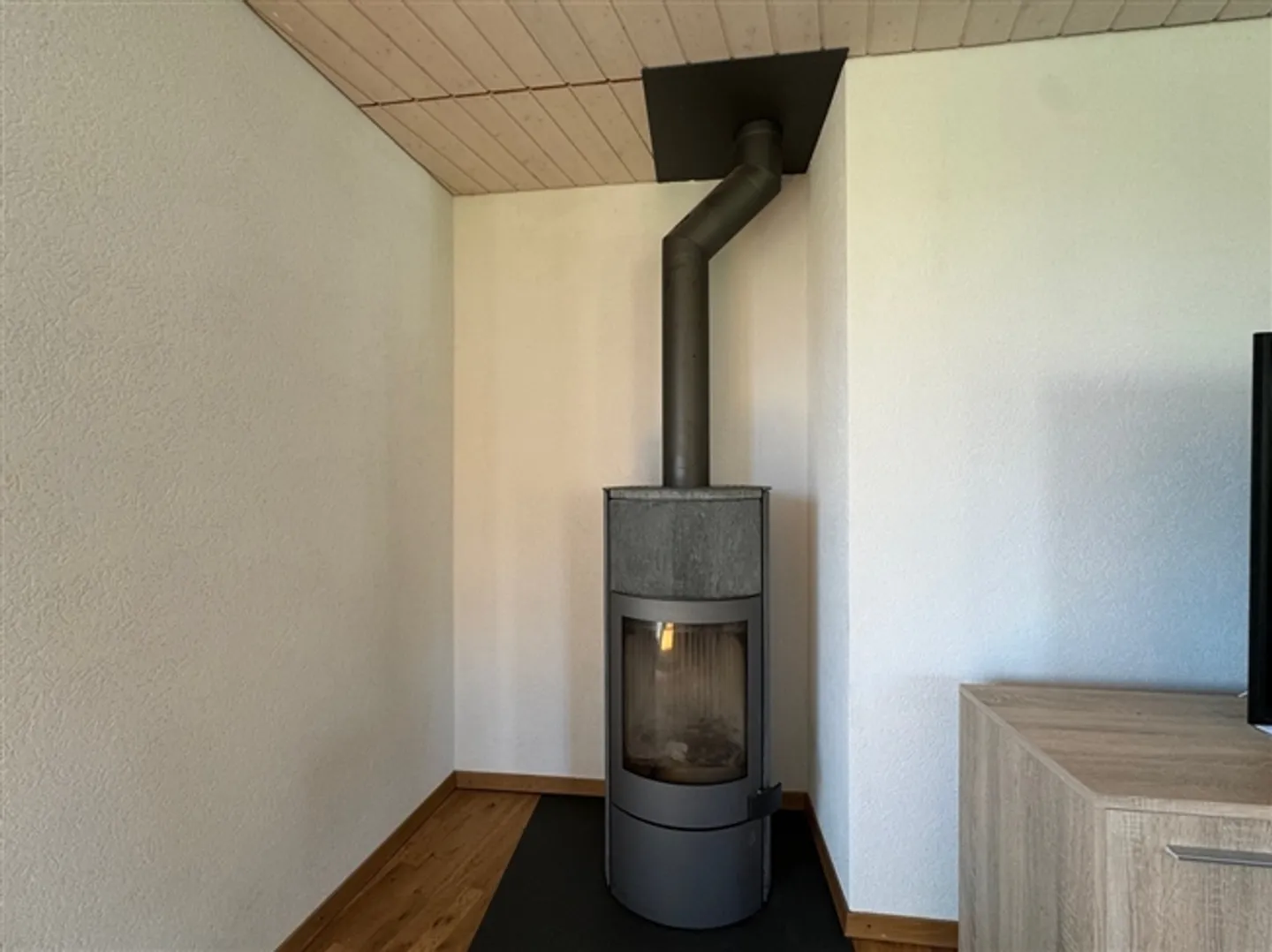 Spacious 4.5 room apartment in Vouvry with garage box - Photo 6 of 11