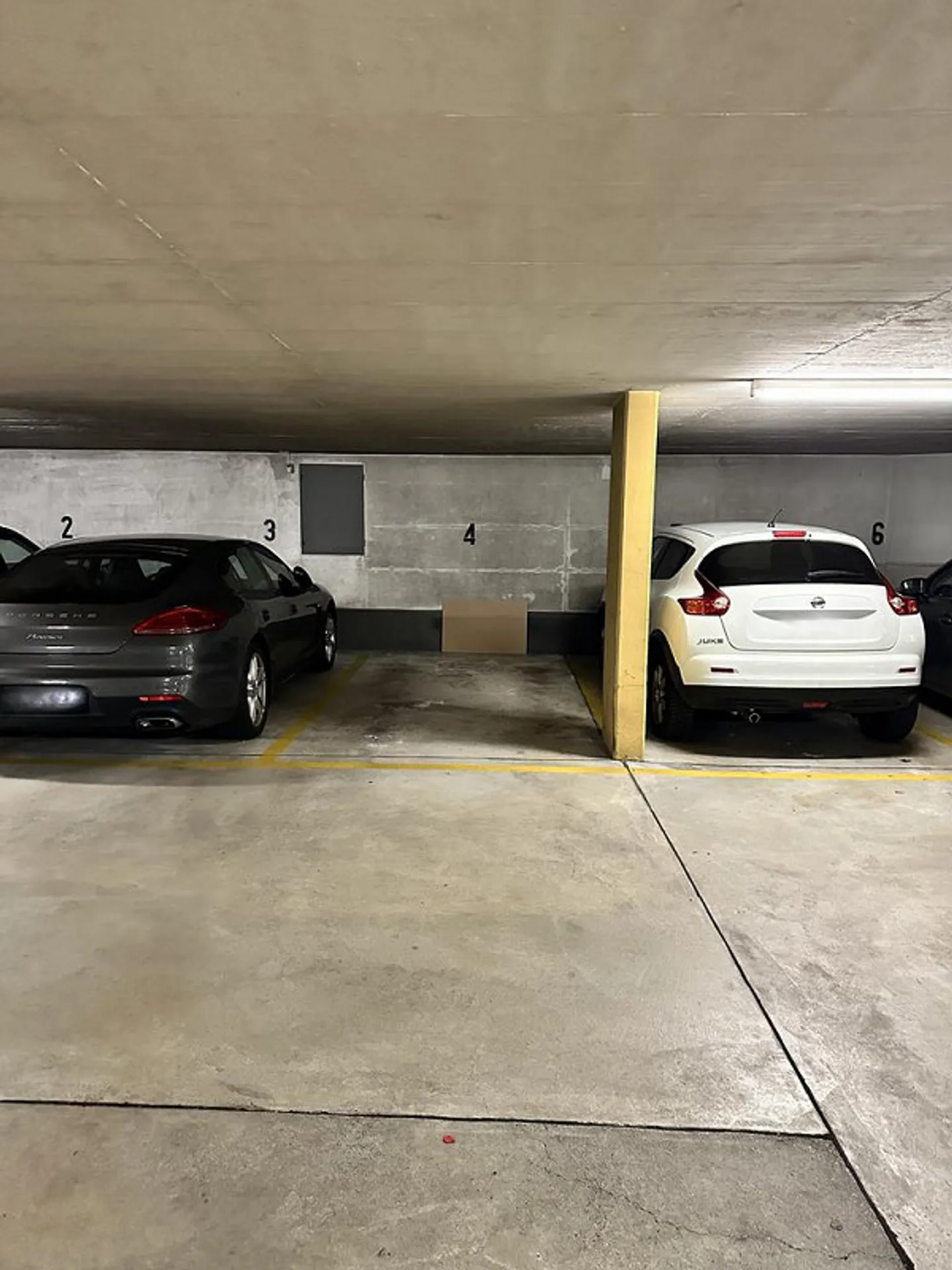 Posto auto nel garage sotterraneo - Foto 4 di 8