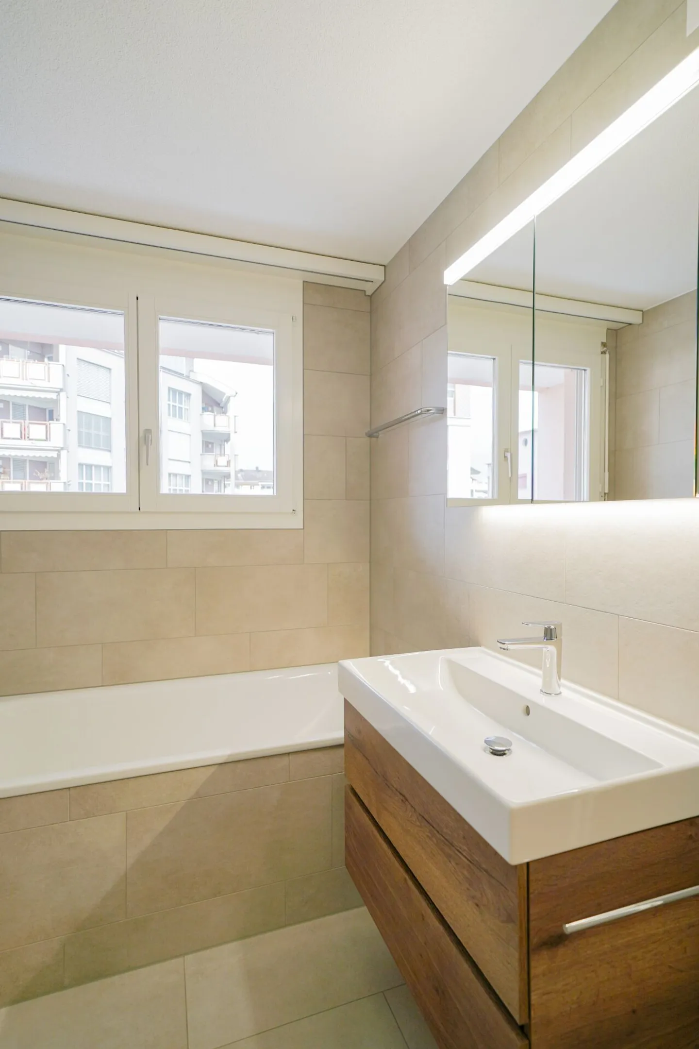 Modernes Apartment in Stansstad - Foto 4 von 13