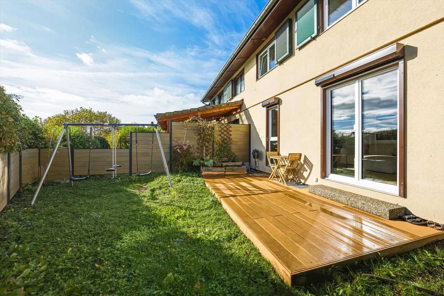 Vollständig renovierte Doppelhaushälfte in Orbe - Foto 1 von 13