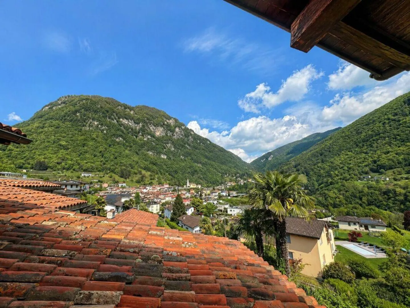 Merveilleuse maison immergée dans la verdure avec vue dégagée à Arogno - Photo 25 sur 30
