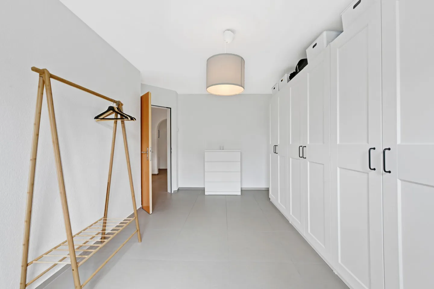 Wohnen im Grünen: Lichtdurchflutete 5.5-Zimmer-Wohnung mit Wintergarten, Sitzplatz und Hobbyraum - Foto 27 von 42