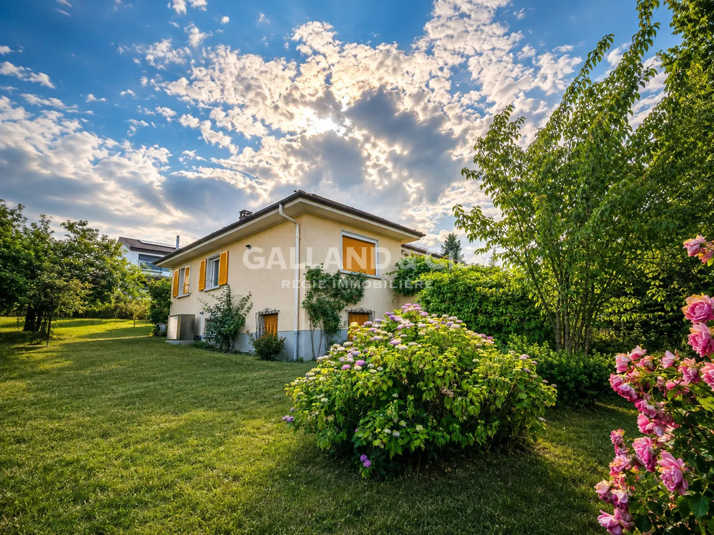 Charming Detached Villa in Quiet Area - Photo 1 of 7