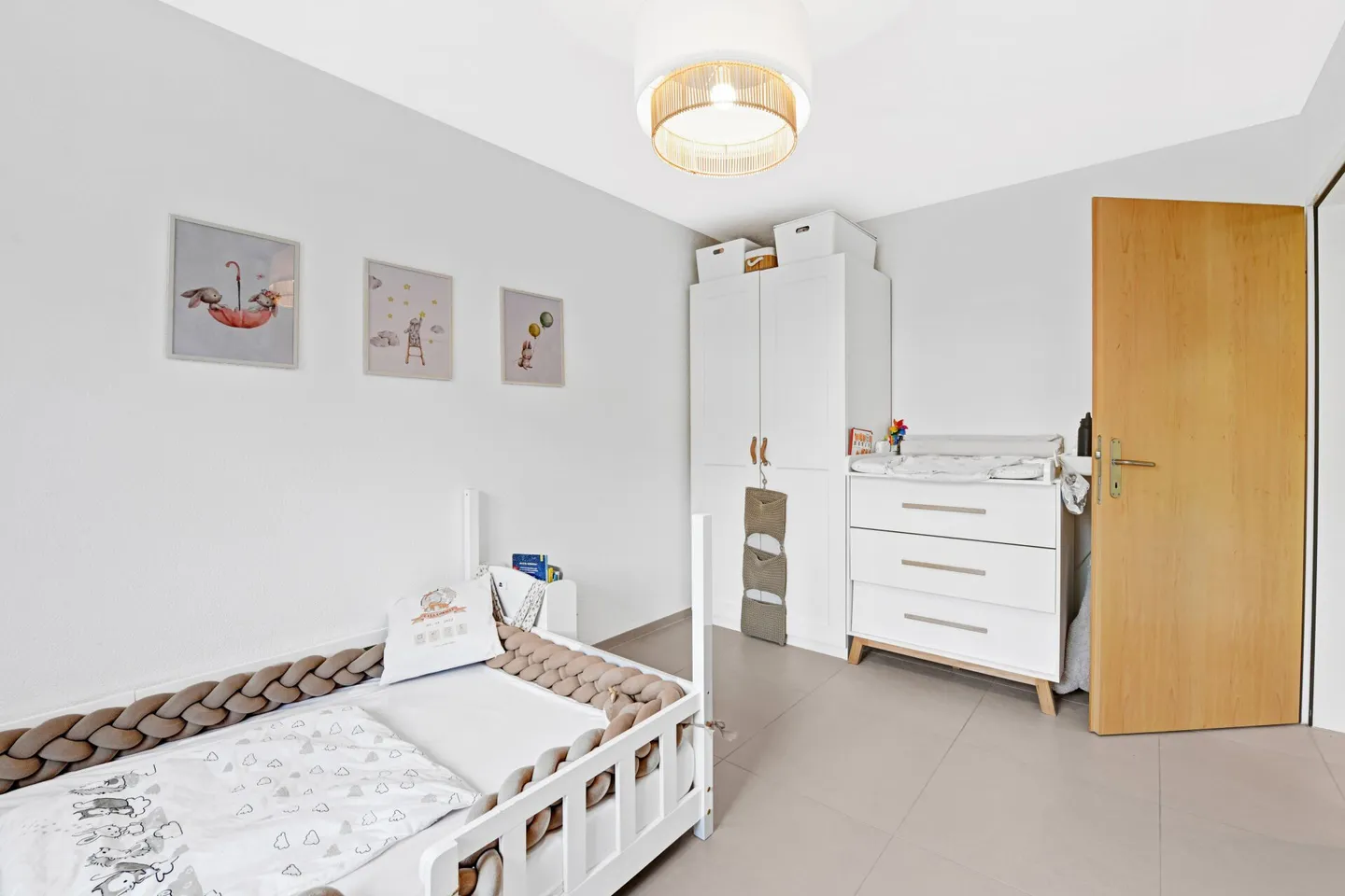 Wohnen im Grünen: Lichtdurchflutete 5.5-Zimmer-Wohnung mit Wintergarten, Sitzplatz und Hobbyraum - Foto 38 von 42