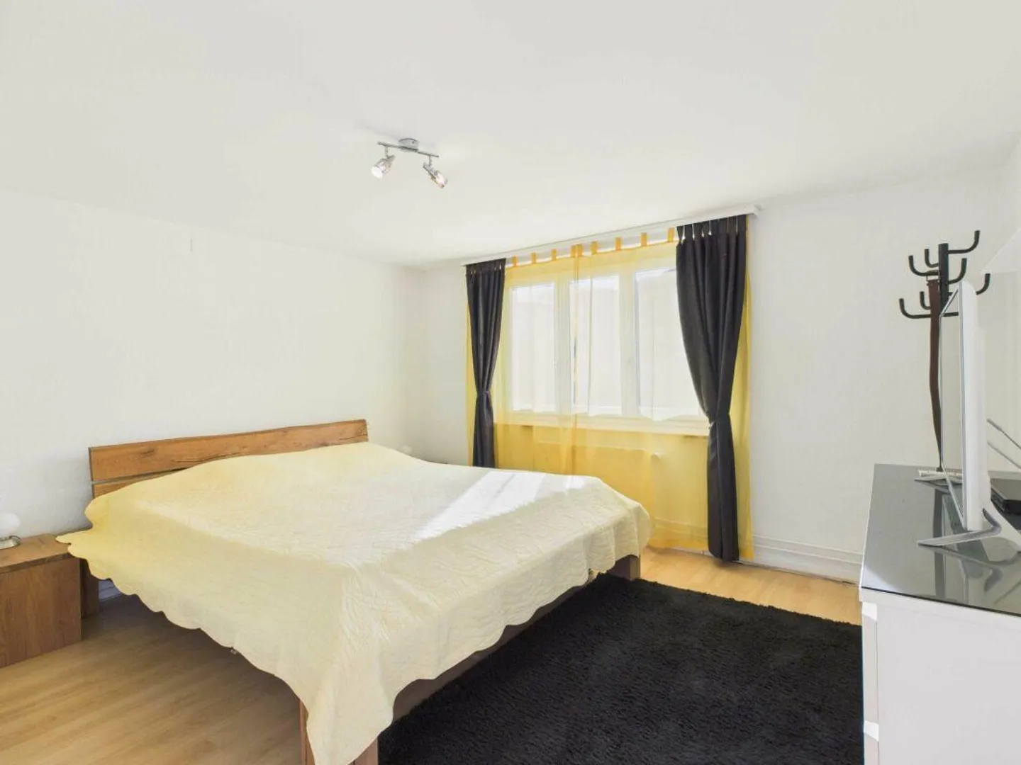 Detached, well-maintained 3½-room single-family house with single garage and beautiful garden - Photo 10 of 13