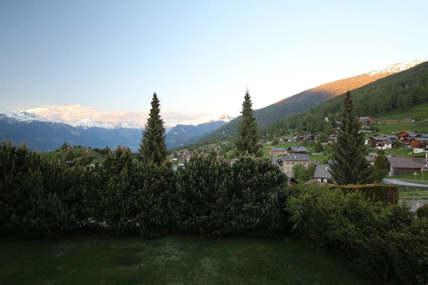 Settimanale o mensile - Chalet tipico nel centro di Nax - Foto 3 di 14