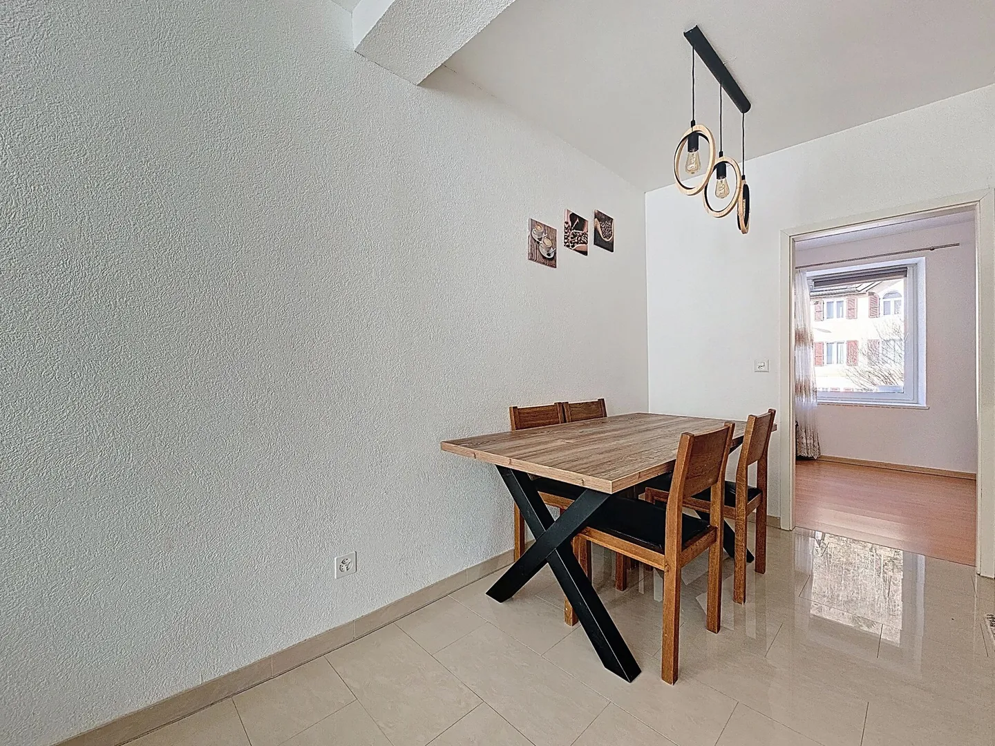 Appartement moderne à Saint-Imier - Photo 3 sur 13