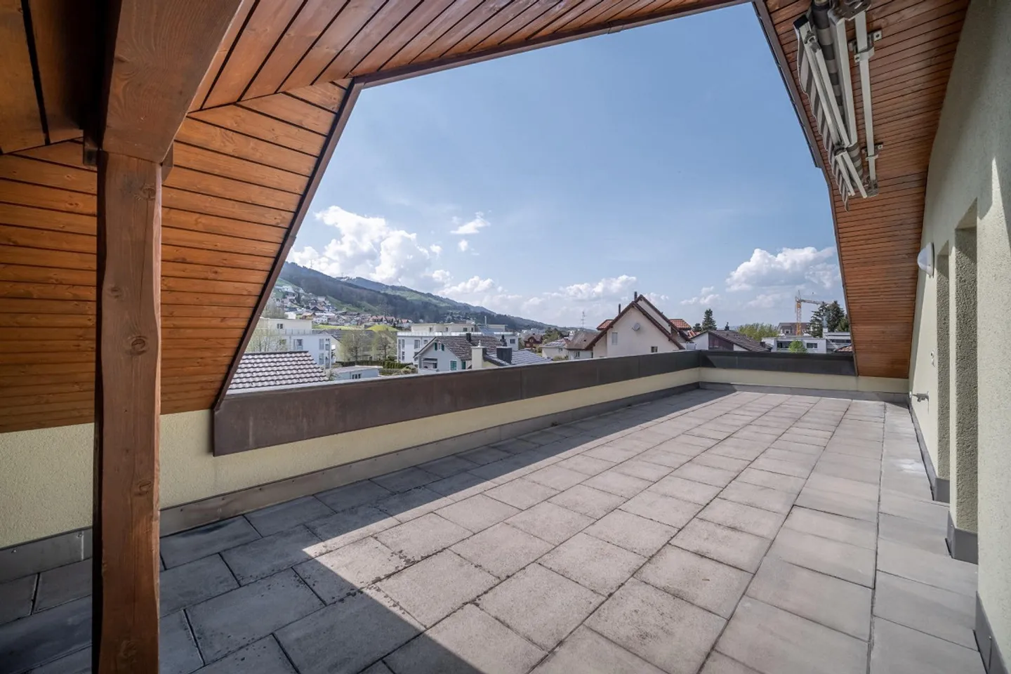 Appartement spacieux de 5,5 pièces avec terrasse - Photo 11 sur 11