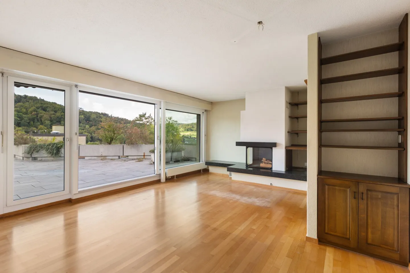 Spacious 2½-room terrace apartment with a wide view - Photo 7 of 27
