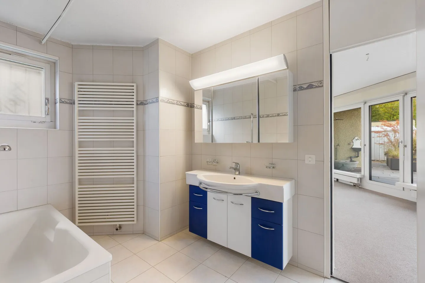 Spacious 2½-room terrace apartment with a wide view - Photo 15 of 27