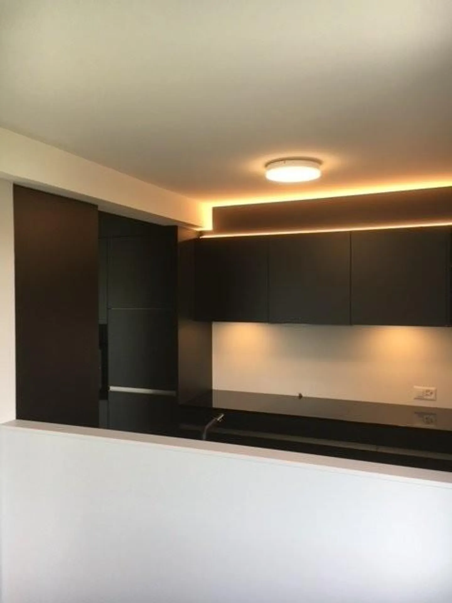 Appartamento moderno nella migliore posizione di Adliswil - Foto 3 di 10