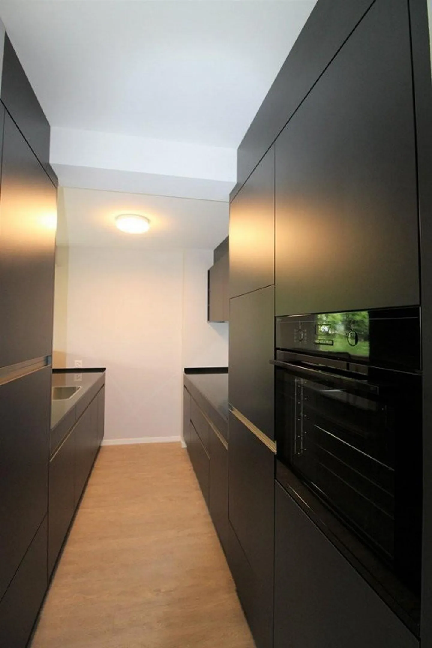 Appartamento moderno nella migliore posizione di Adliswil - Foto 4 di 10