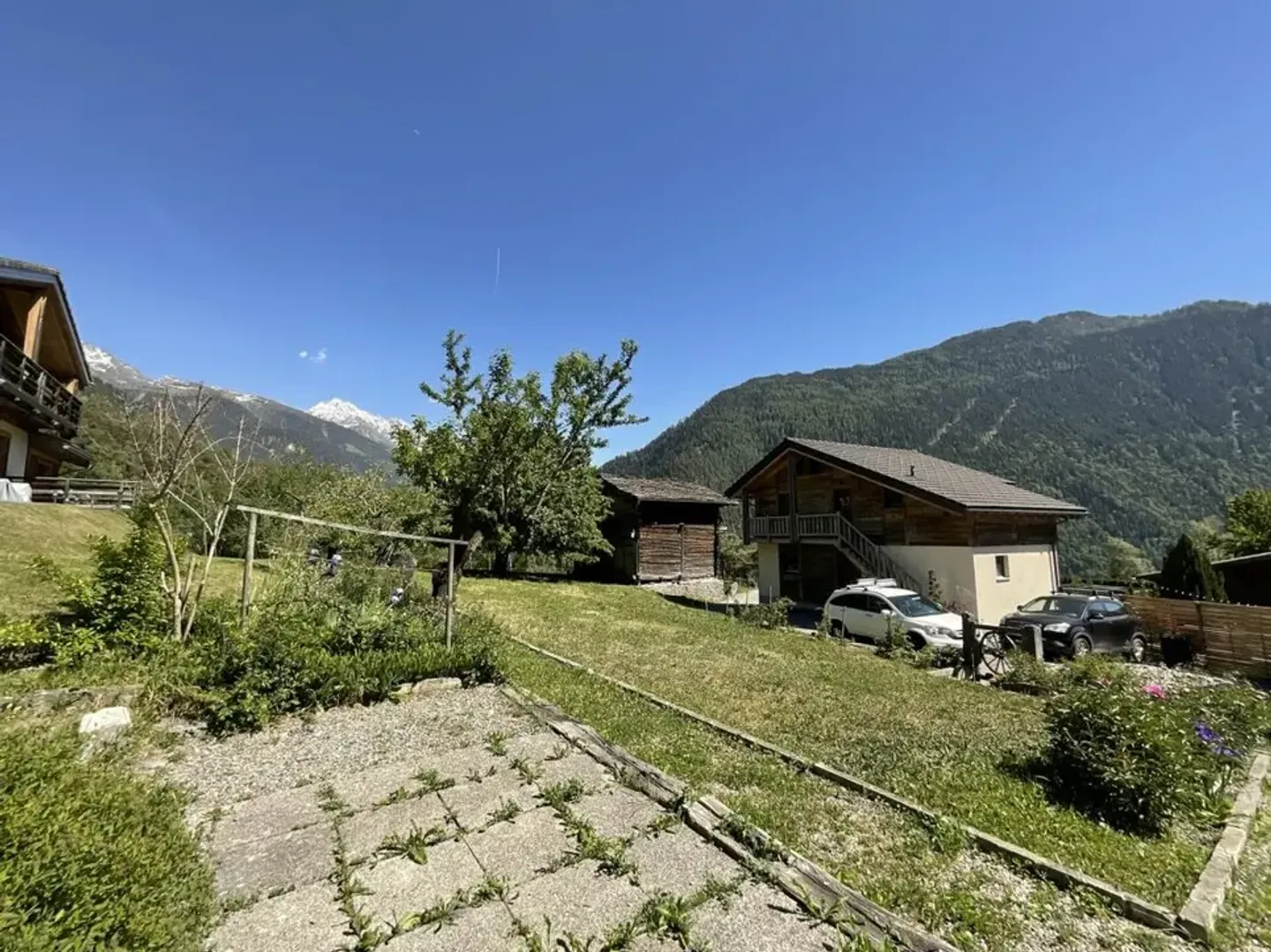 Appartement Charmant avec Terrain - Photo 1 sur 13