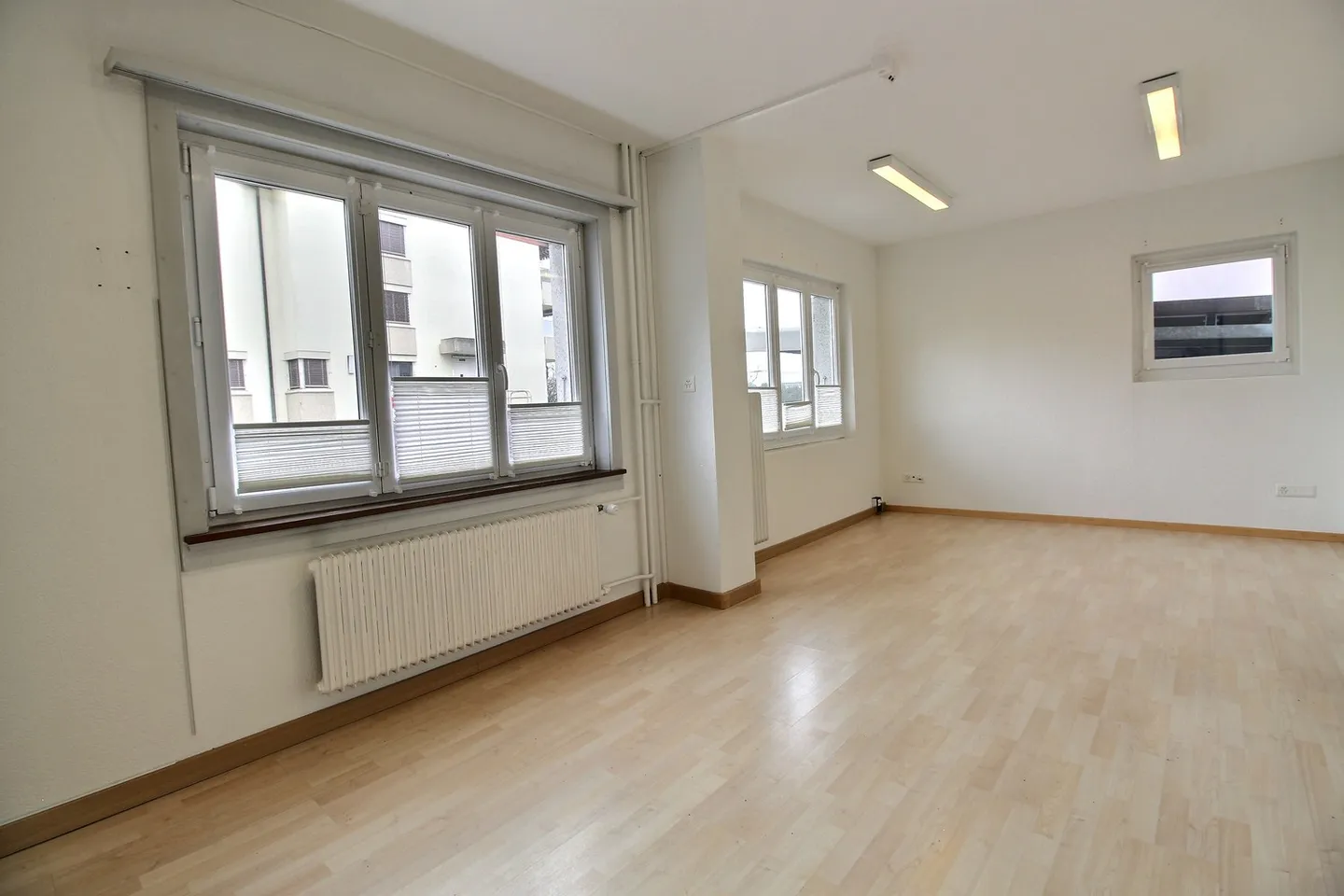 Espace Commercial à Givisiez - Photo 3 sur 8