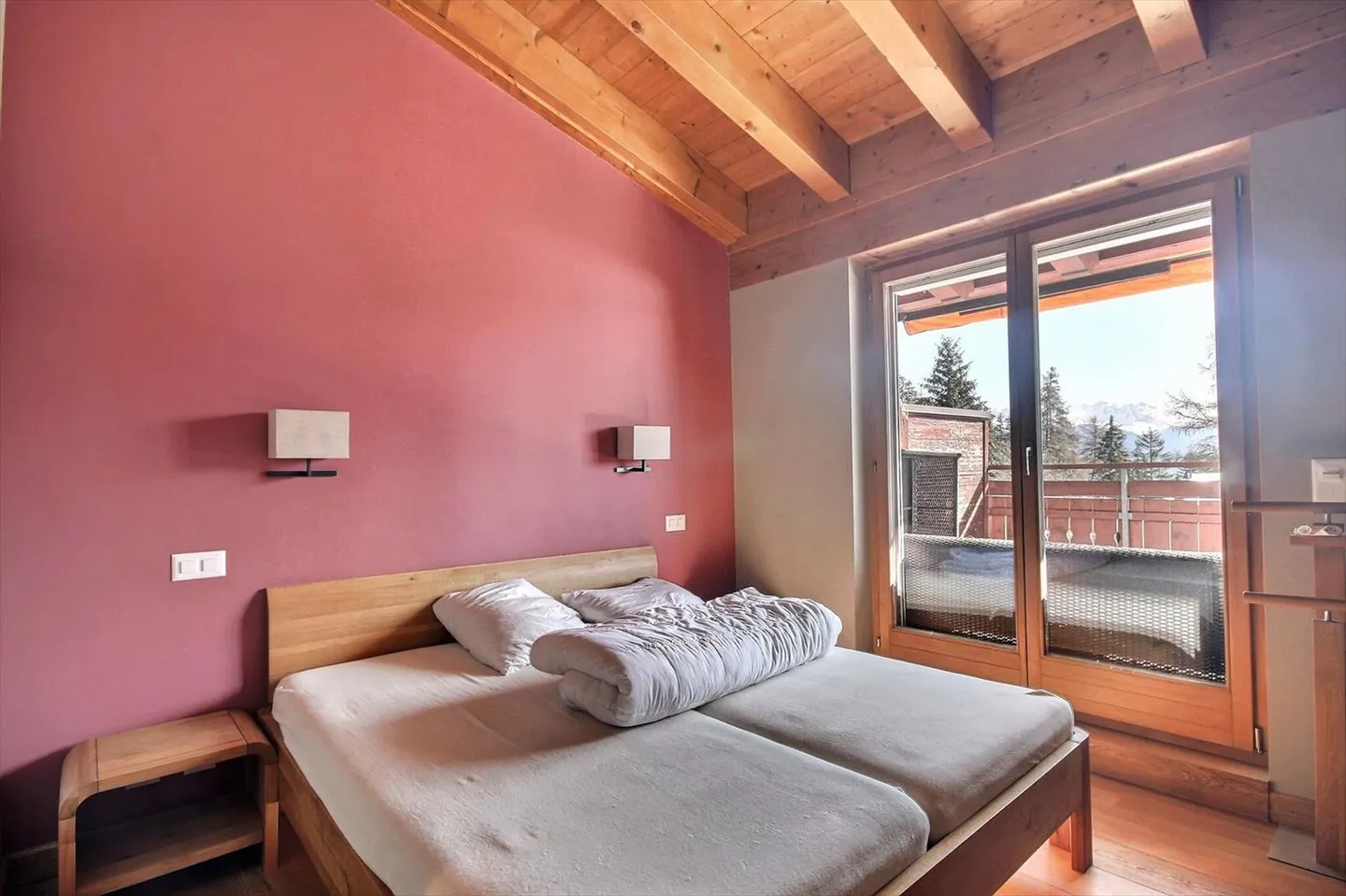 Superb 4.5 room attic apartment, spacious and bright - Ideally located - - Photo 6 of 13