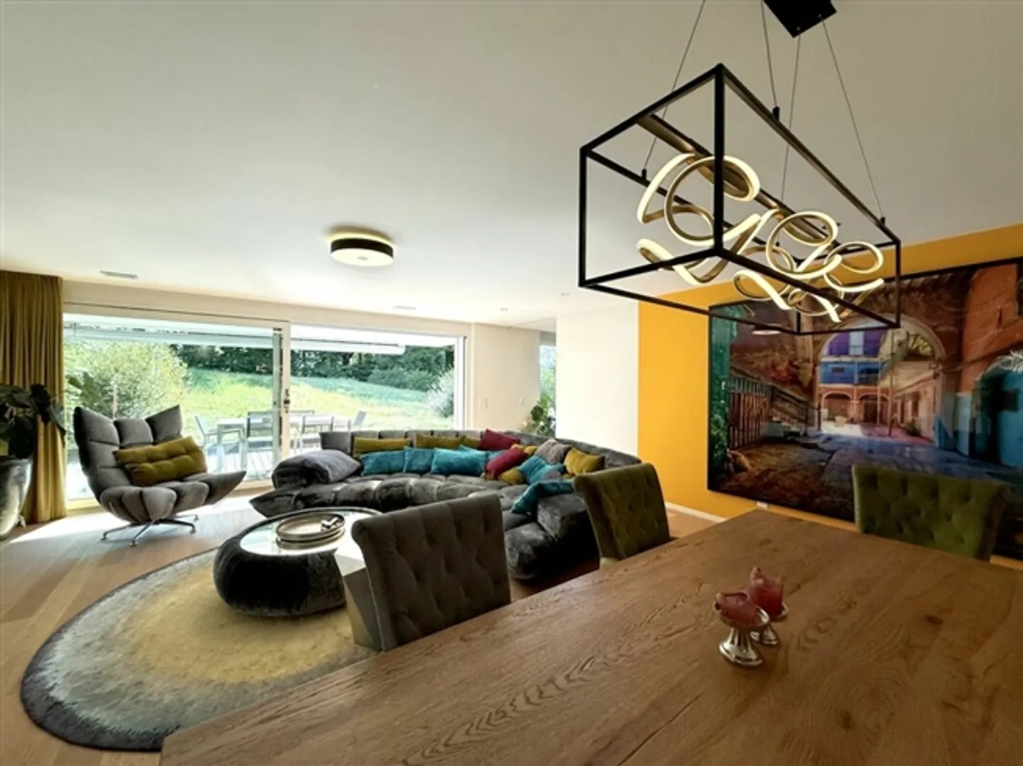 Dreamy and Modern Garden Apartment in Zurich Witikon - Photo 4 of 19