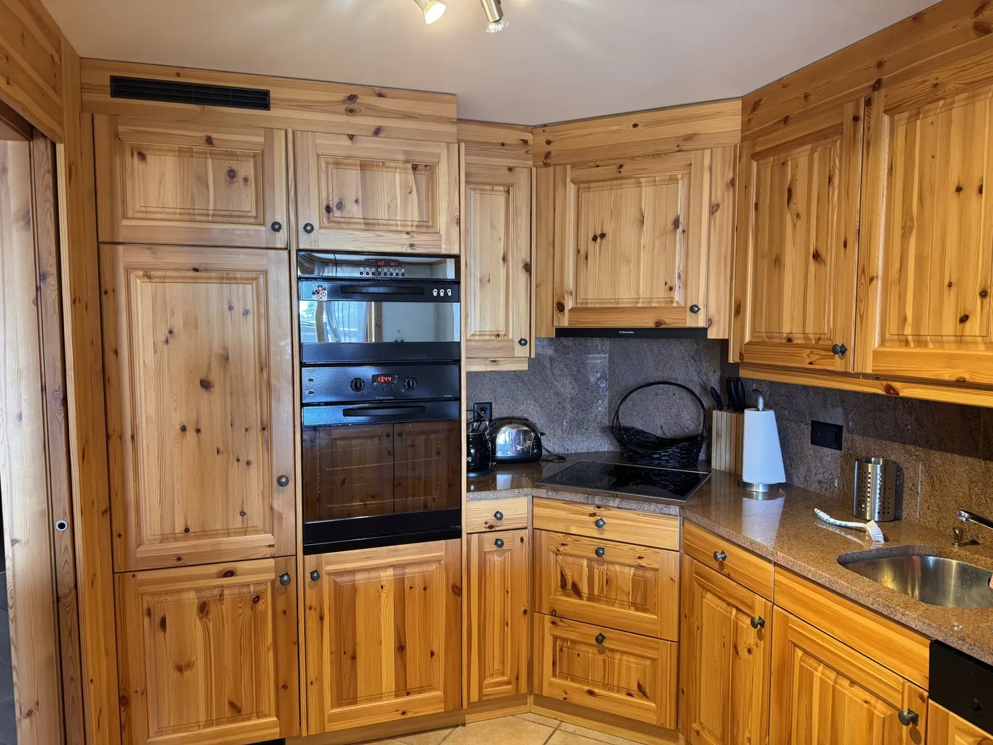 Appartement Charmant avec Vue Alpestre - Photo 4 sur 8