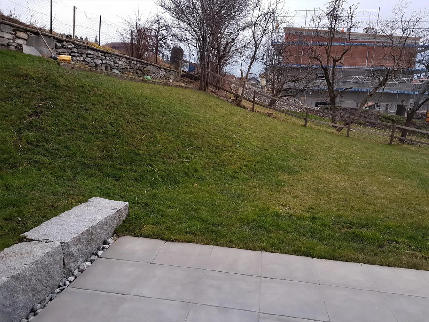 Appartamento moderno di 4,5 stanze con patio - Foto 10 di 16