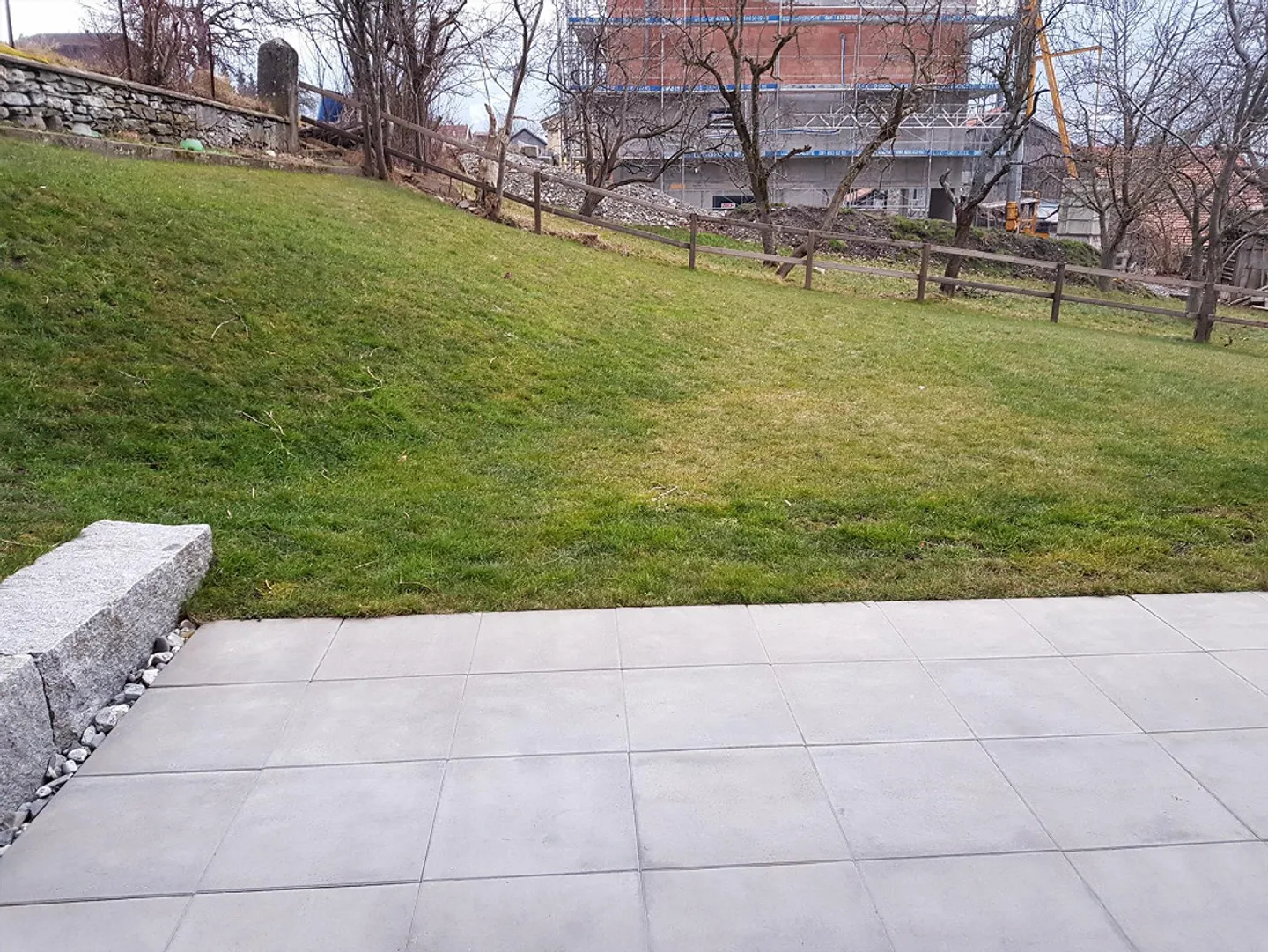 Appartamento moderno di 4,5 stanze con patio - Foto 11 di 16