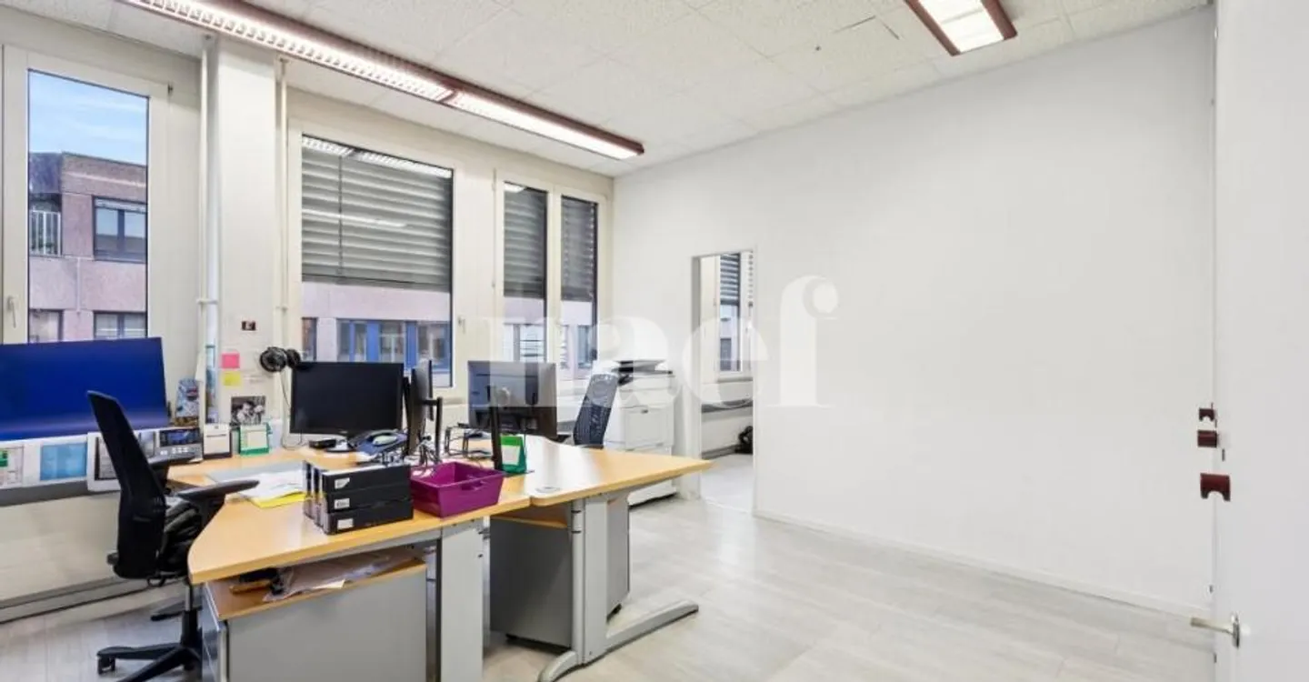 Neue Büros verfügbar von 281 m2 - Foto 5 von 6