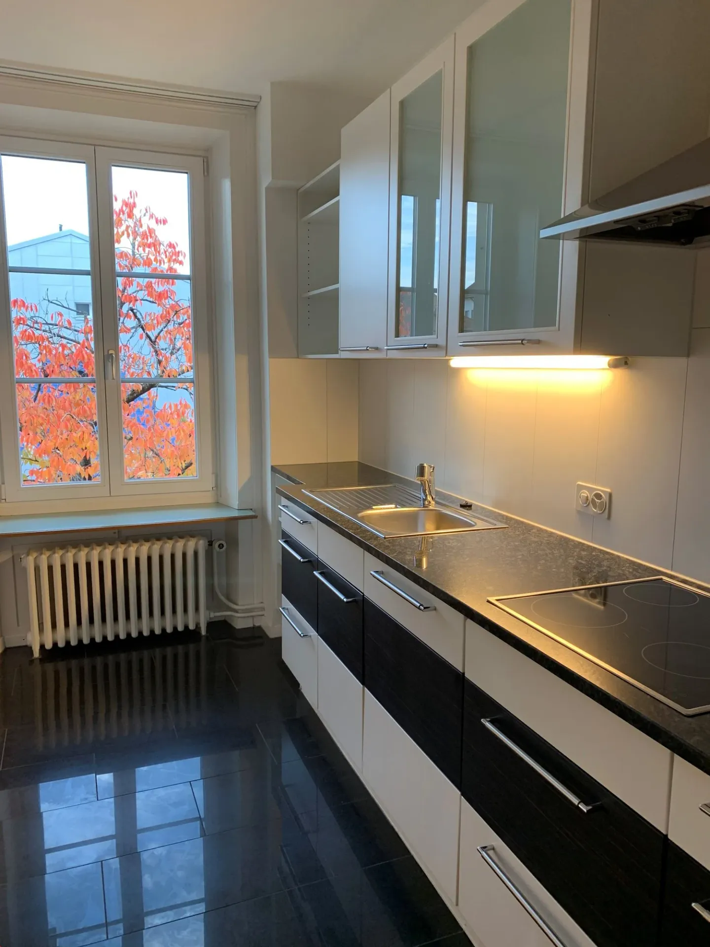 5-room apartment in the village center - Photo 2 of 18