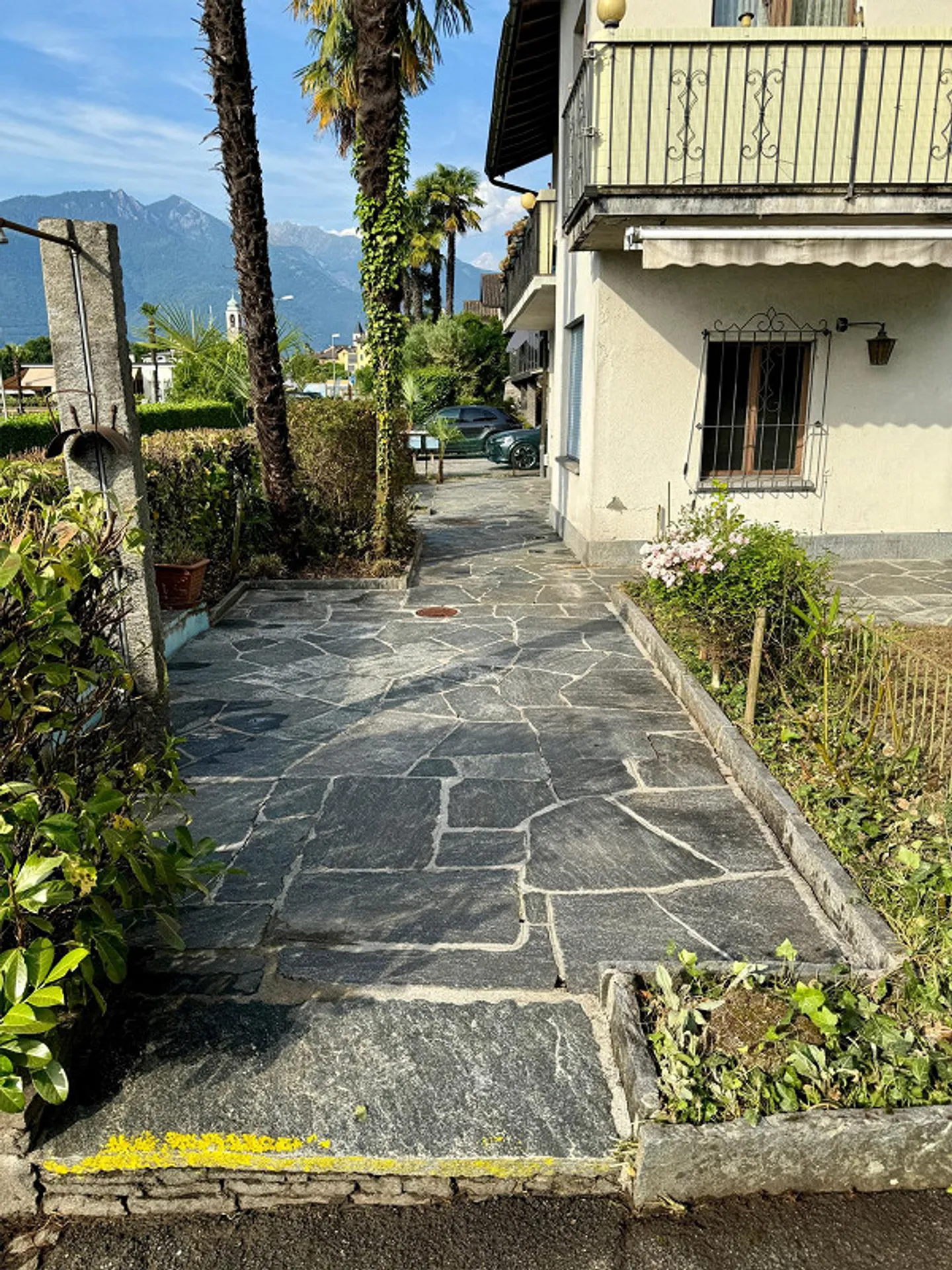 Casa bifamiliare con vista lago - Foto 6 di 9