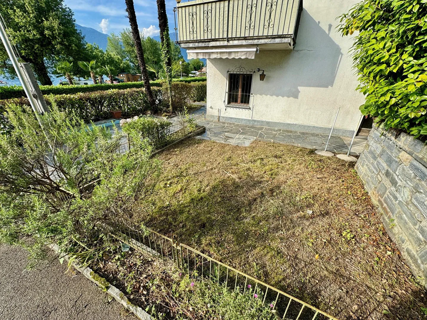 Casa bifamiliare con vista lago - Foto 9 di 9