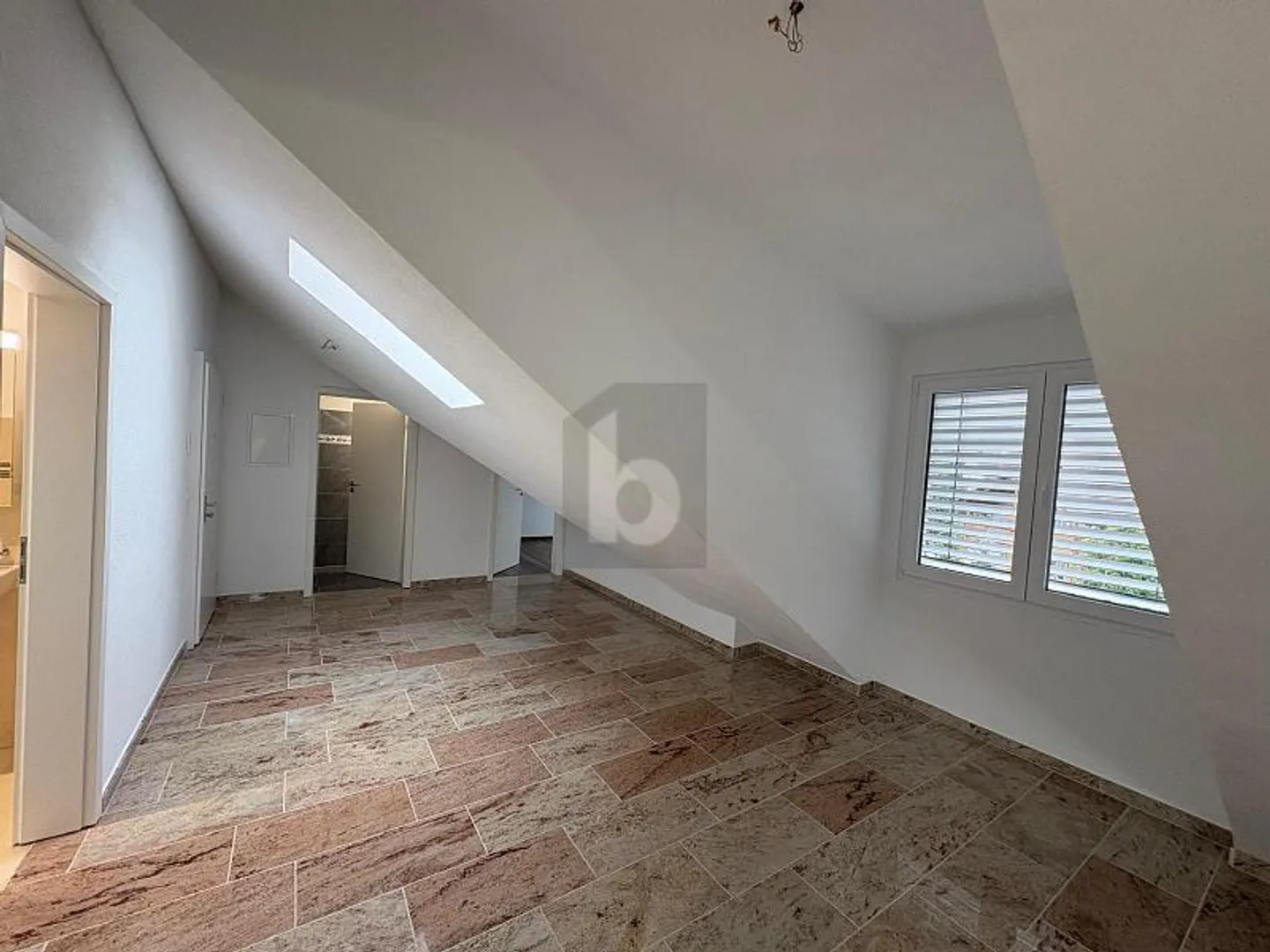 Nuova costruzione - Prima occupazione con charme speciale - Foto 5 di 6