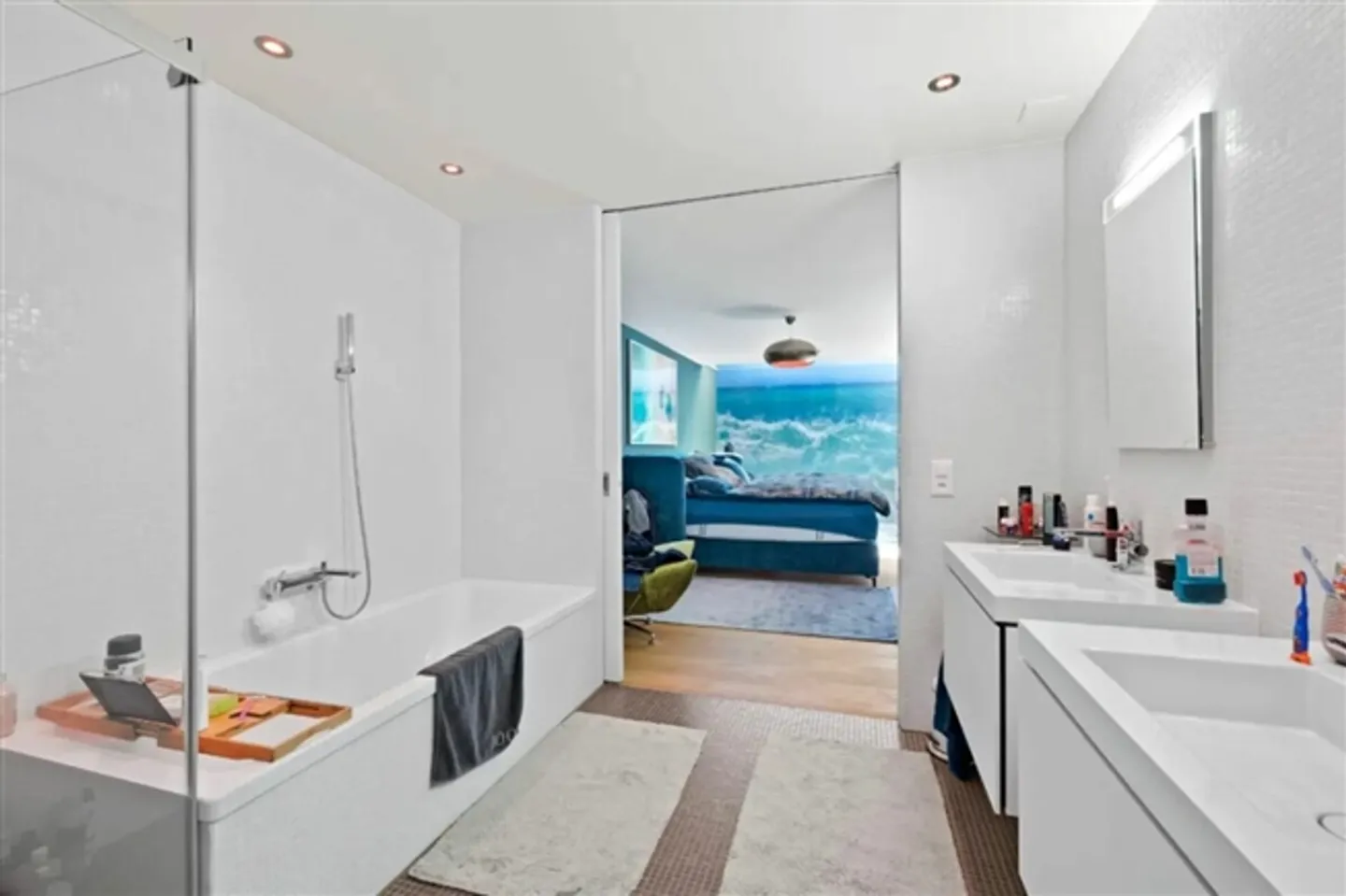 Dreamy and Modern Garden Apartment in Zurich Witikon - Photo 11 of 19