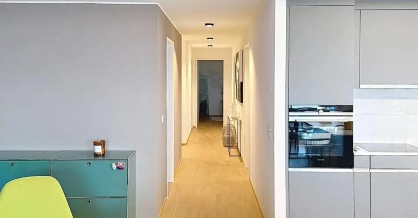 4.5-room apartment on the 1st floor - 127 m² weighted - Photo 2 of 6