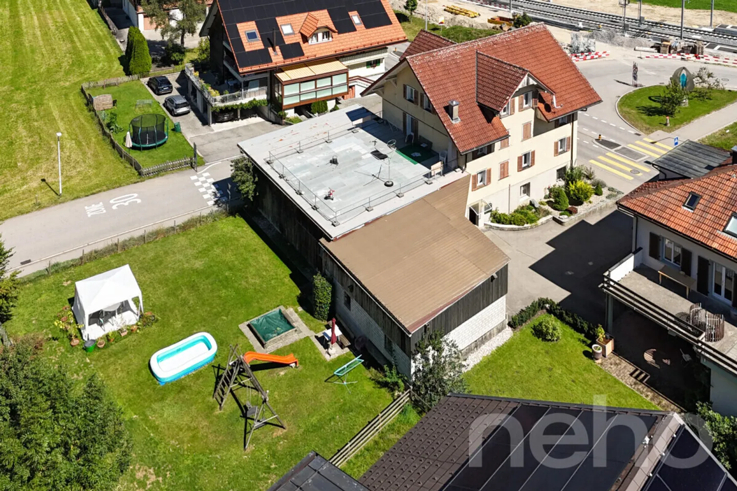 Edificio residenziale in affitto - Foto 2 di 9