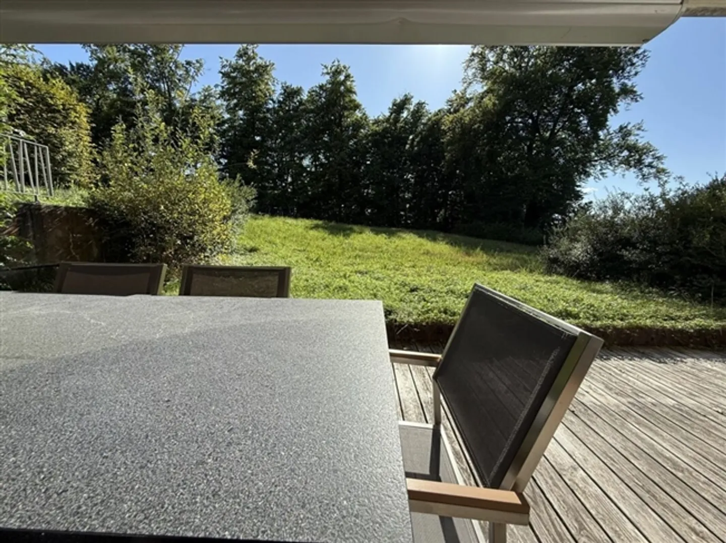 Dreamy and Modern Garden Apartment in Zurich Witikon - Photo 15 of 19