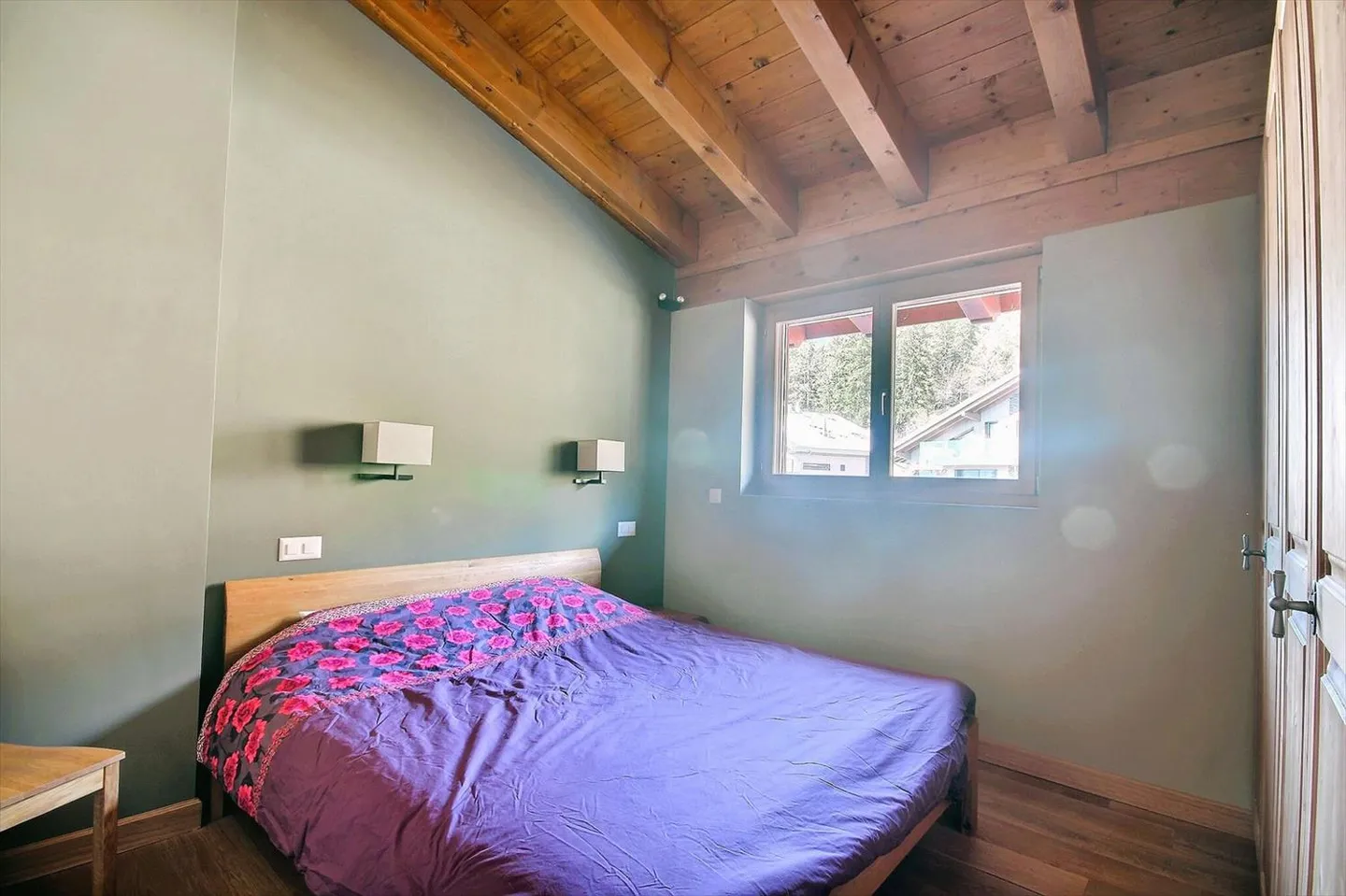 Superb 4.5 room attic apartment, spacious and bright - Ideally located - - Photo 9 of 13