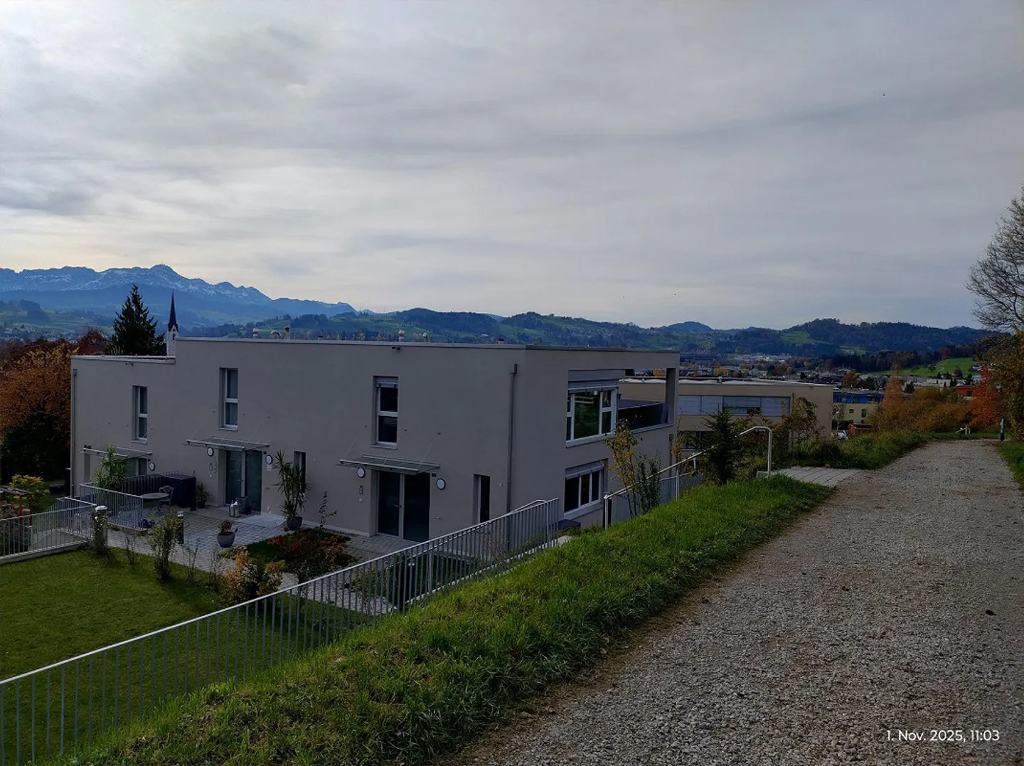 letztes Eckhaus noch Verfügbar. Bis zum 14.11. Innenausbau wählbar - Foto 1 von 1